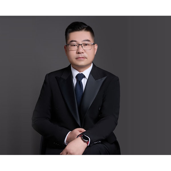 杨春